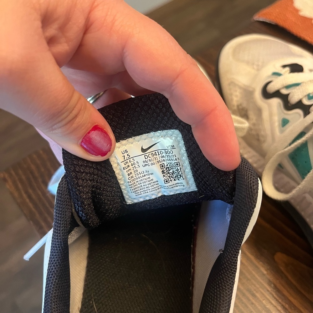 Men’s Nike Air Max Genome White Clear & Emerald - Picture 6 of 6